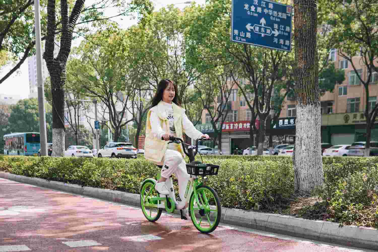 天氣轉暖市民騎行“升溫” 永安行加強站點調度及維保力度